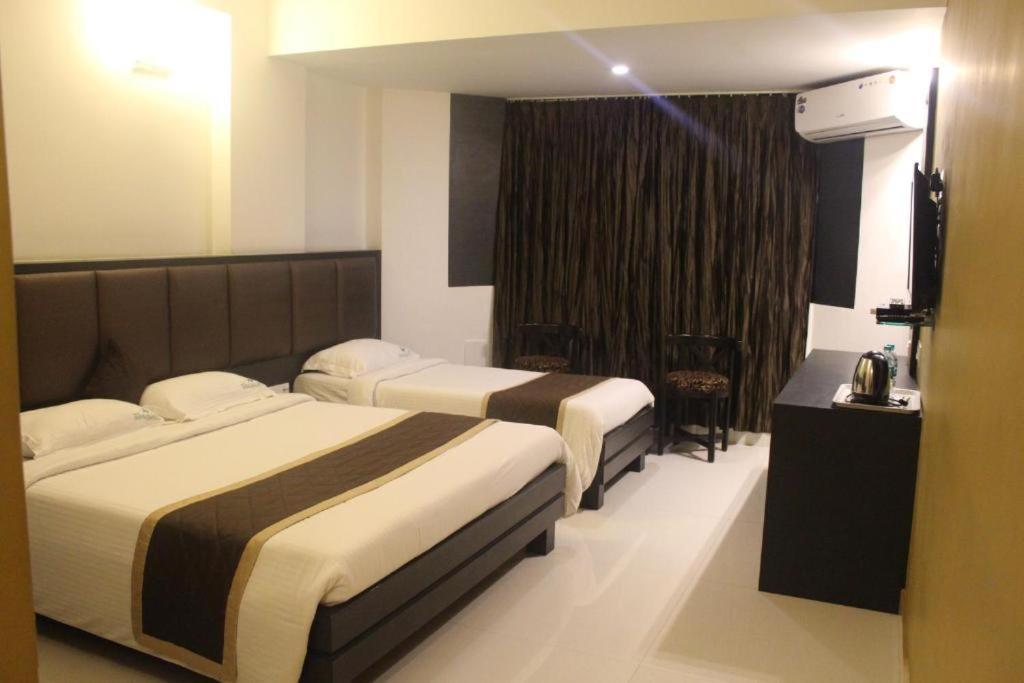 Hotel Mangalore International Экстерьер фото