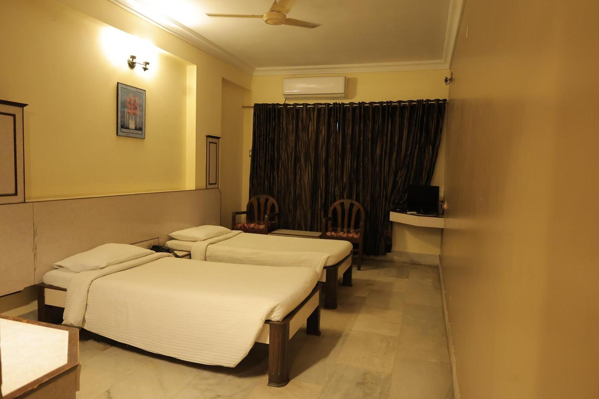 Hotel Mangalore International Экстерьер фото