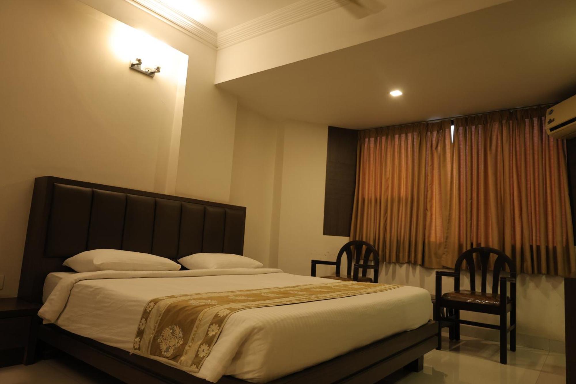 Hotel Mangalore International Экстерьер фото