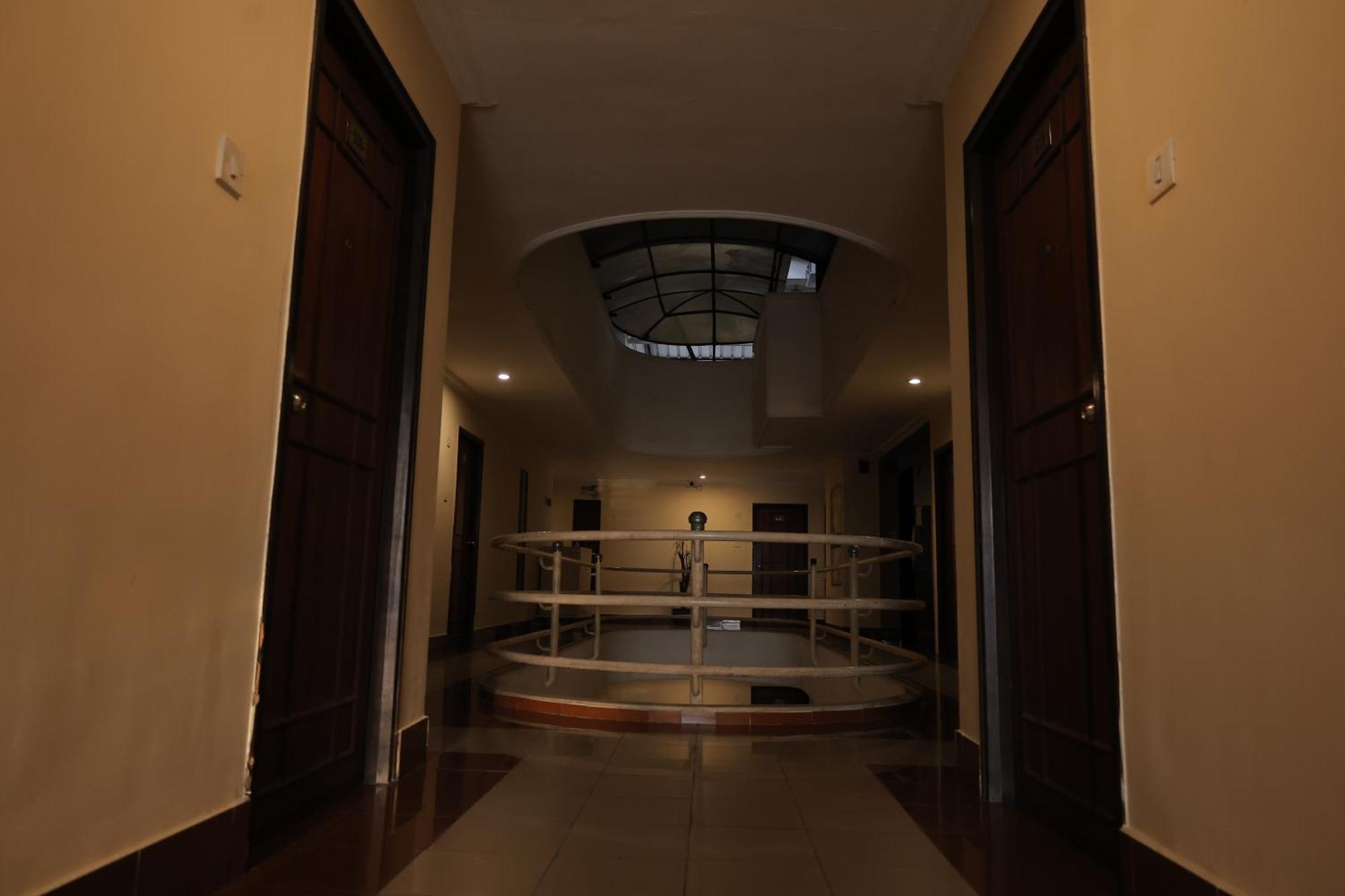 Hotel Mangalore International Экстерьер фото