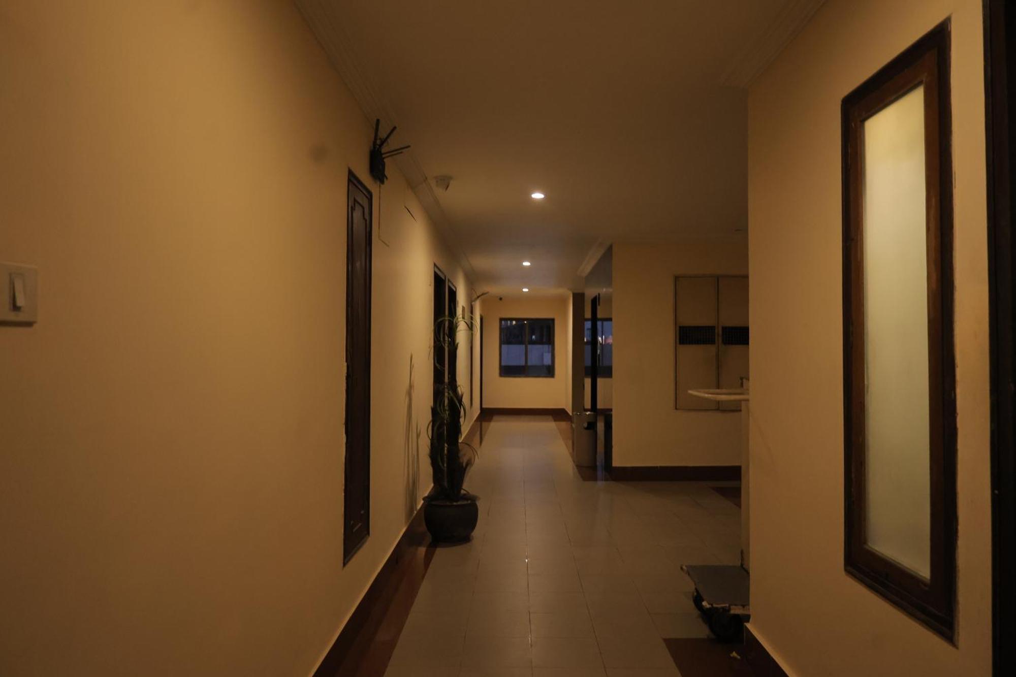 Hotel Mangalore International Экстерьер фото