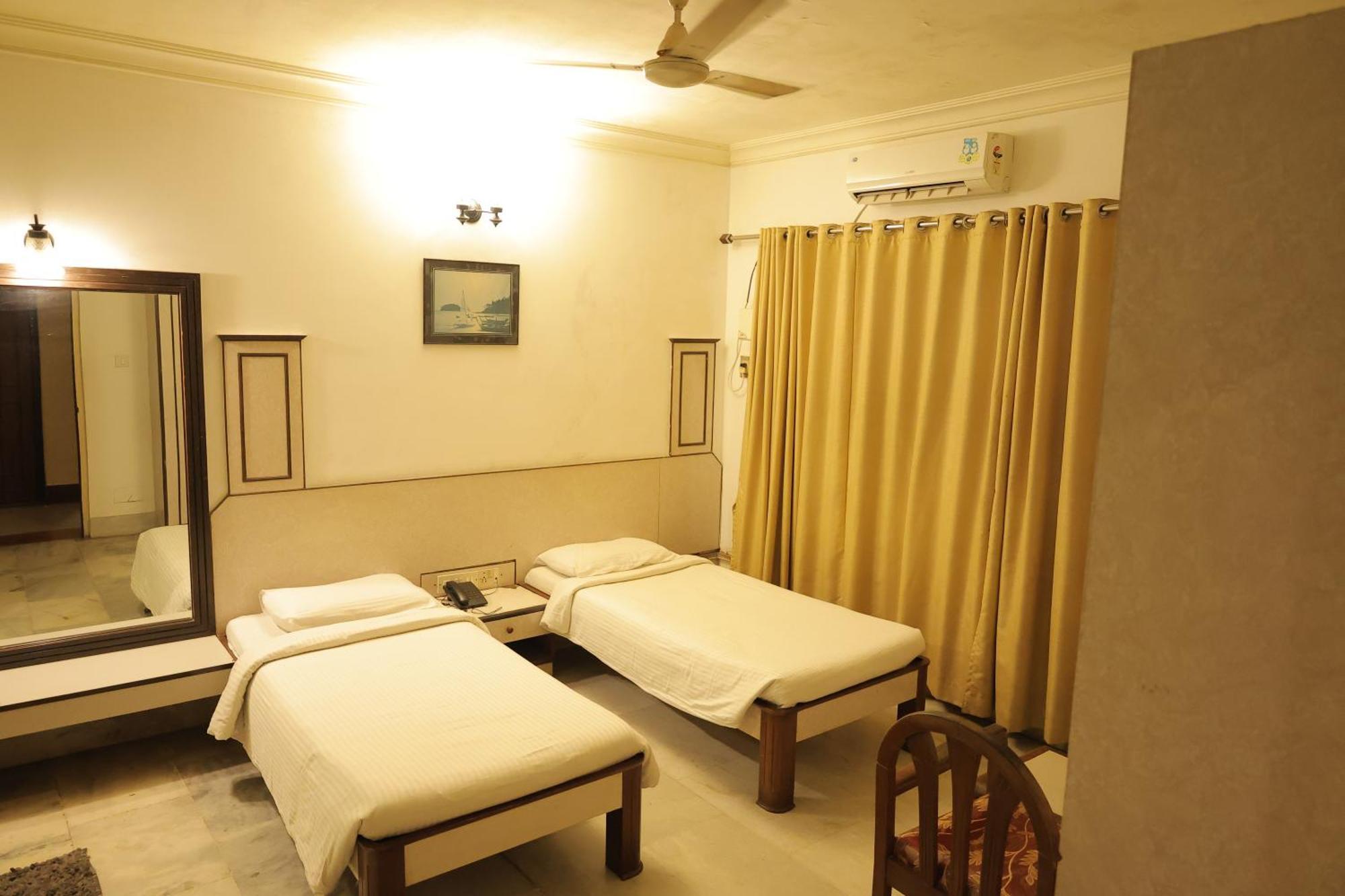 Hotel Mangalore International Экстерьер фото